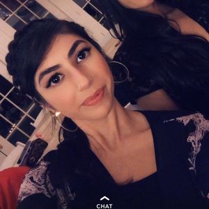 Meet your Posher, Nadia